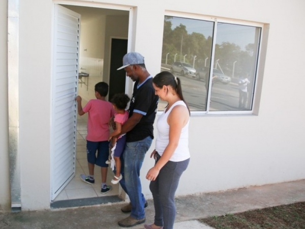 Prefeitura entrega chave à mais uma família no Mirante Santo Antônio  02.jpg