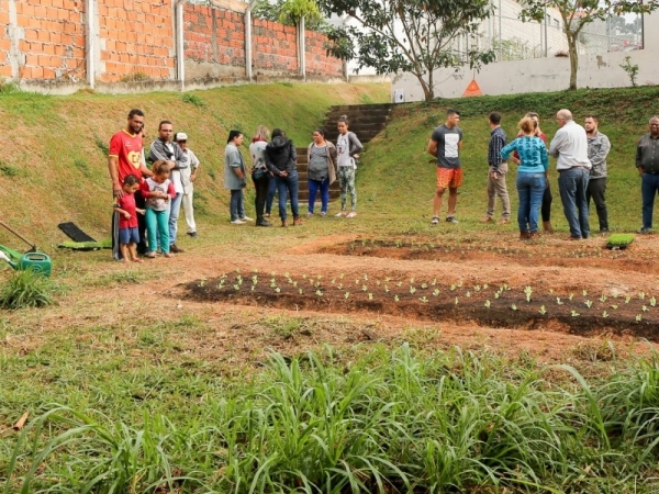 Bairro Vassoural ganha horta comunitária na Semana do Meio Ambiente (2).jpg