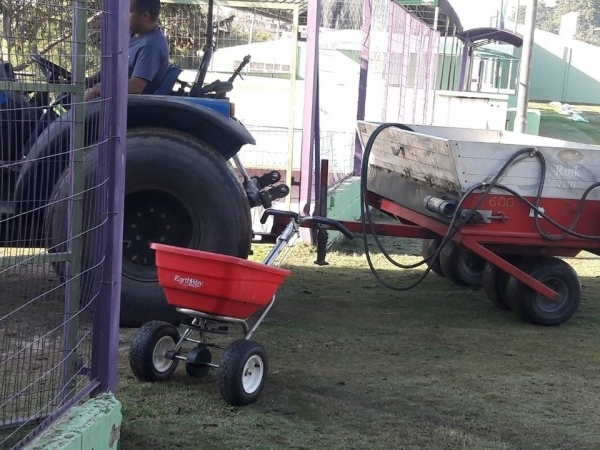 Manutenção do campo do CEIL 2.jpg