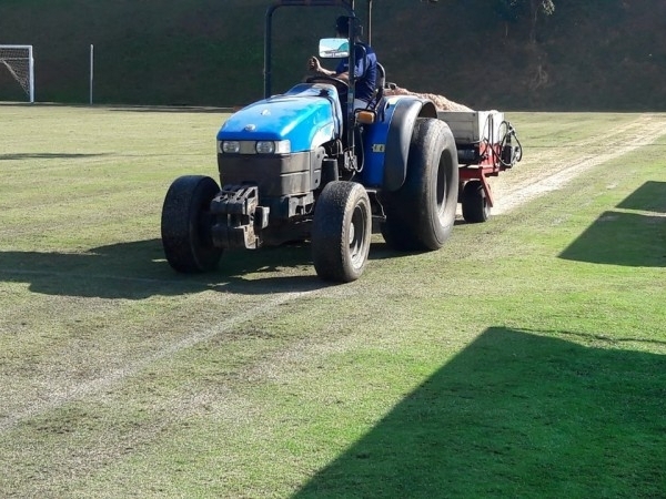 Manutenção do campo do CEIL 9.jpg