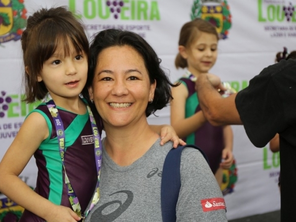 Torneio de ginástica artística reúne cerca de 250 alunos na Área de Lazer 015.JPG