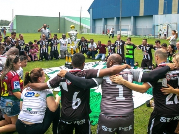 Super FCLanchonete Avenida vence Piauí FC na 16.ª Copa Louveira de Futebol Amador 02.jpg