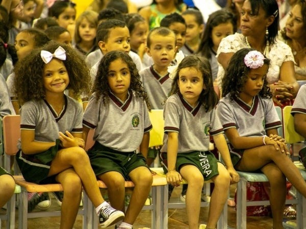 Educação Infantil forma 695 alunos louveirenses020.jpg