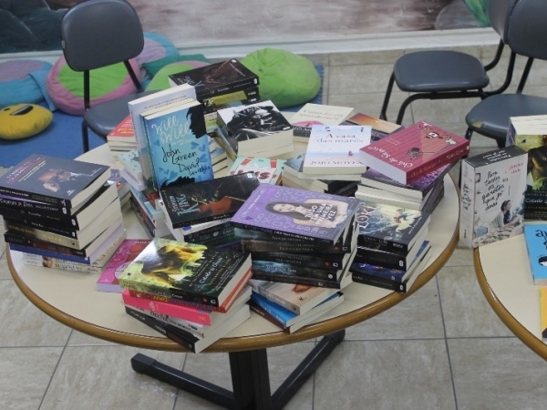 Em incentivo à leitura, Biblioteca Monteiro Lobato adquire novos livros07.JPG
