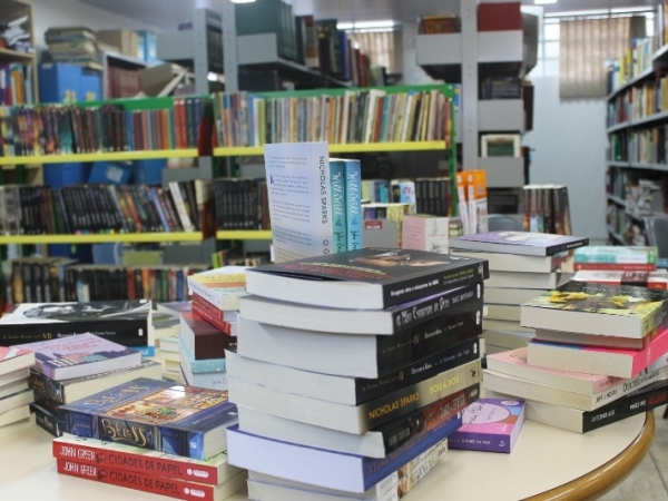 Em incentivo à leitura, Biblioteca Monteiro Lobato adquire novos livros05.JPG