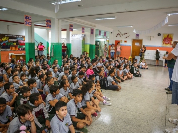 Prefeitura de Louveira firma convênio com campeã mundial de basquete Helen Luz.jpg