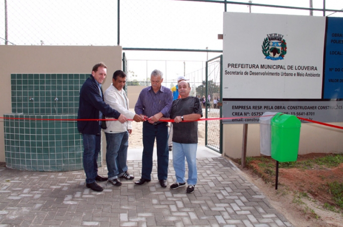 Prefeitura de Louveira inaugura mais duas quadras