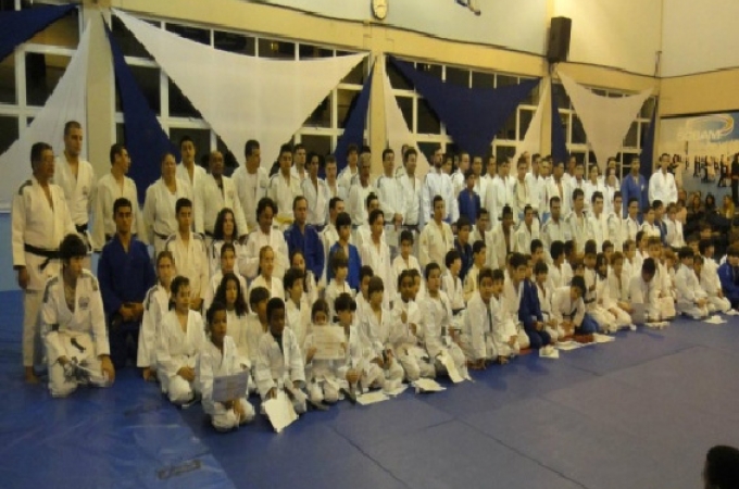 Alunos do Judo de Louveira participam do 1º Encontro de Integração da Associação Shiroma em Jundiaí