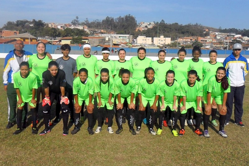 Futebol feminino poderá ser visto por funcionários da prefeitura